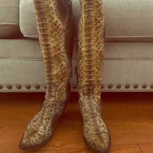 Old Gringo Authentic Python